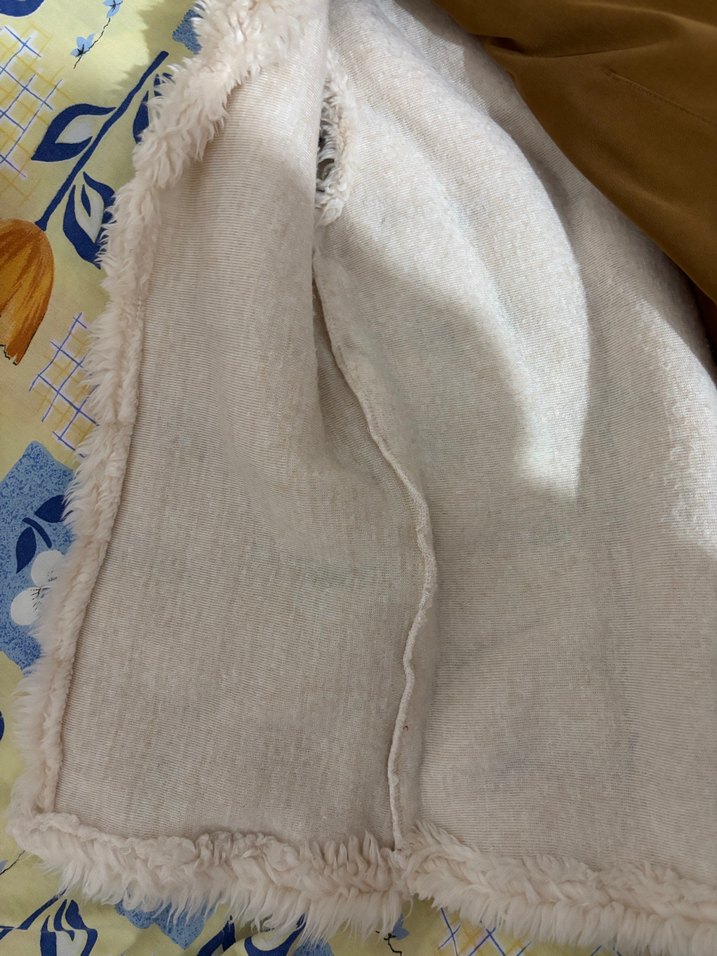 Uzun Bej Kürk Detaylı Kadın Yelek - Görsel 3