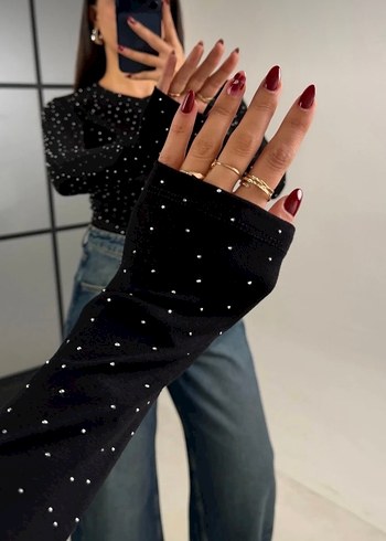 Taş Detaylı Siyah Uzun kollu  Bluz - Görsel 2