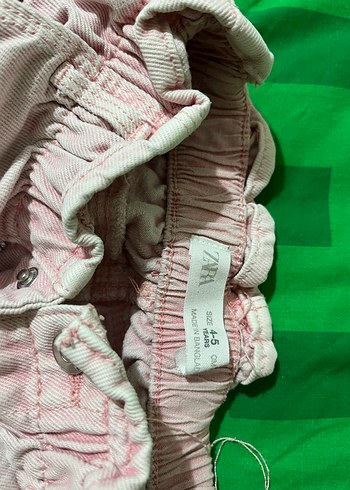 Zara marka 4-5 yaş Kız Çocuk Pembe Pamuklu Volanlı Şort - Görsel 2