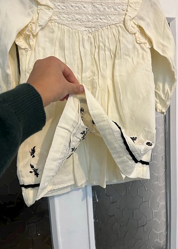 Zara marka Kız Çocuk Beyaz Keten Nakışlı Elbise 4-5 yaş - Görsel 2