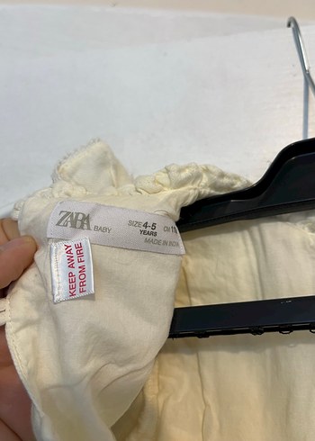 Zara marka Kız Çocuk Beyaz Keten Nakışlı Elbise 4-5 yaş - Görsel 5