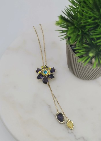 Çiçek Detaylı Swarovski model ayarlanabilir Zincir Kadın Kolye