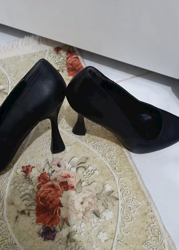 Siyah Stiletto Topuklu Kadın Ayakkabı Topuk boyu 10 cm - Görsel 3
