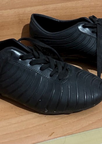 Jump 39 Numara Siyah Krampon Ayakkabı - Görsel 2
