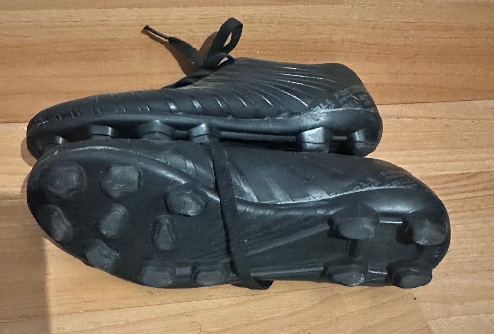 Jump 39 Numara Siyah Krampon Ayakkabı - Görsel 3