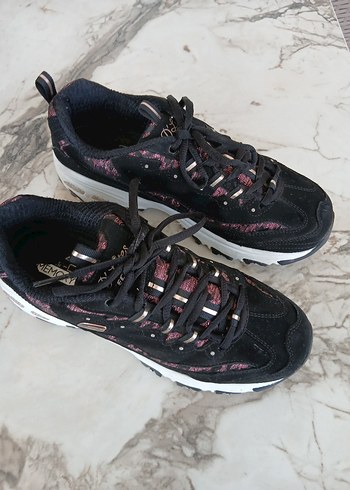 38 Beden Skechers Yılan Desenli Yüksek Topuklu Spor Ayakkabı