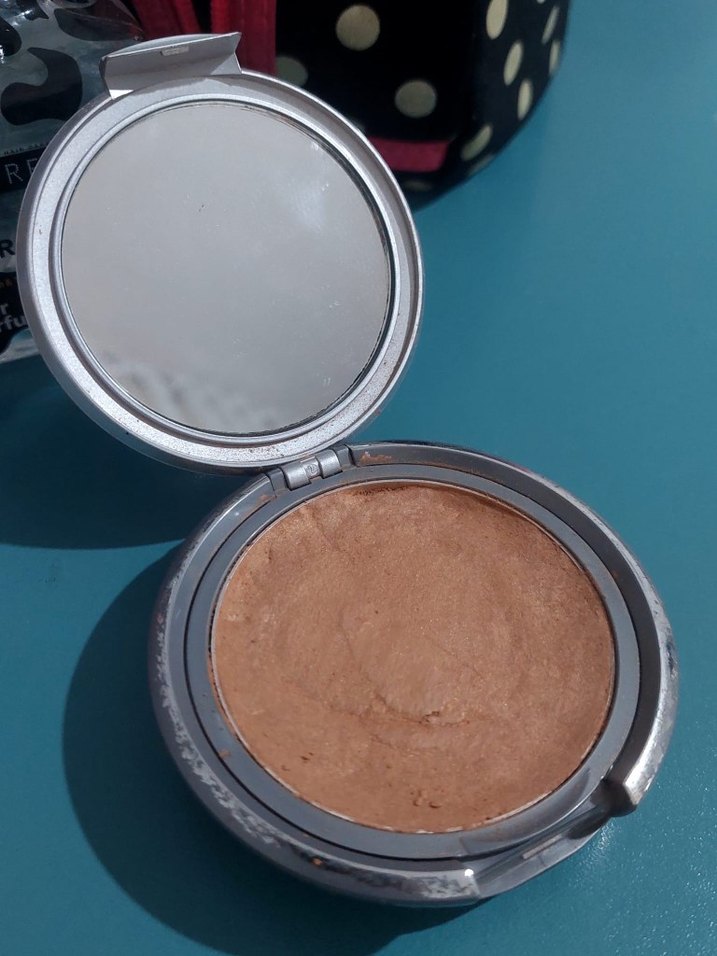 Kryolan Gri Glamour Glow Pudra - Görsel 3