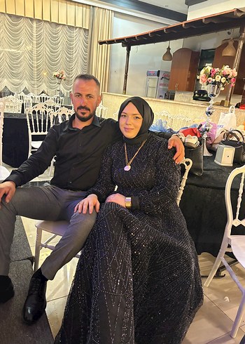 Uzun Kollu Siyah Payetli Tesettür Abiye