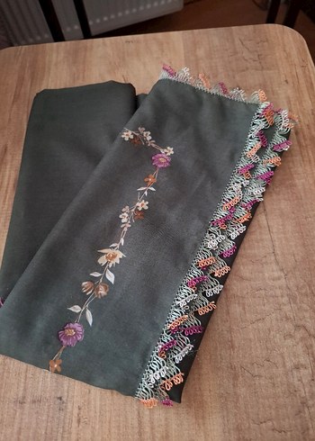 Çiçekli Dantel Kenarlı Bohem Kadın Fular - Görsel 2