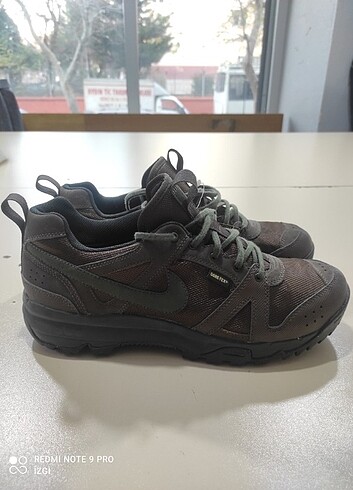 45 Beden kahverengi Renk Nike ACG Goretex 