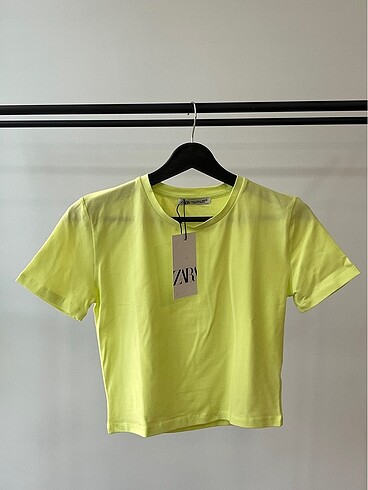 Zara Sarı Crop