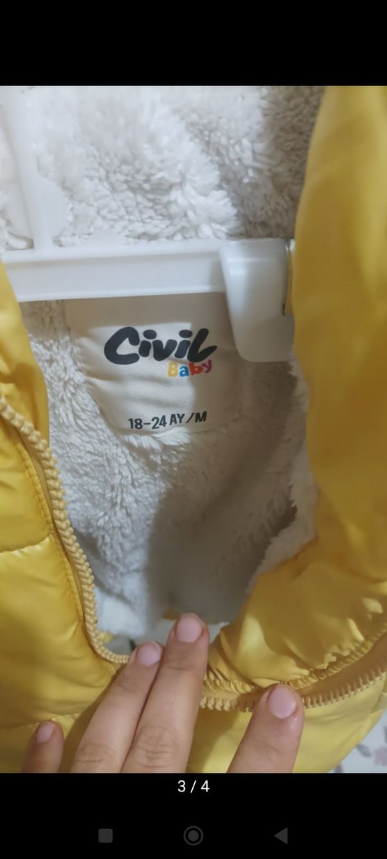 Kapüşonlu Sarı Erkek Çocuk Mont kizada olur - Görsel 3