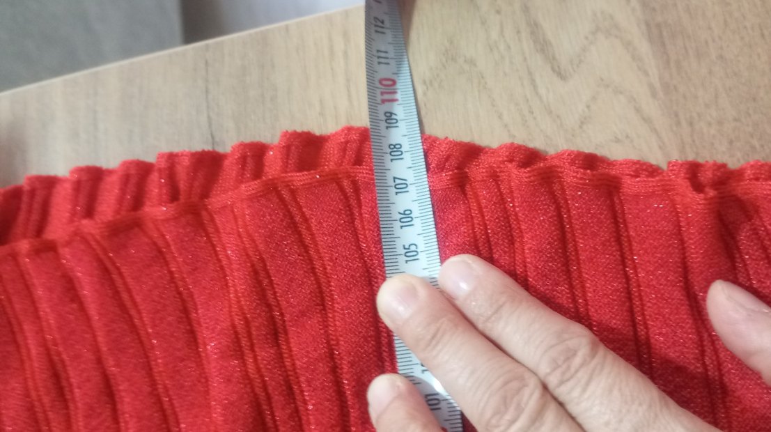 Kırmızı V Yaka Uzun Şık Örme Elbise - Görsel 5