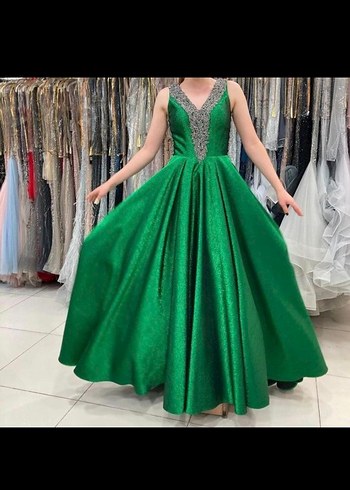 Yeşil İşlemeli V Yakalı Uzun Abiye Elbise - Görsel 2