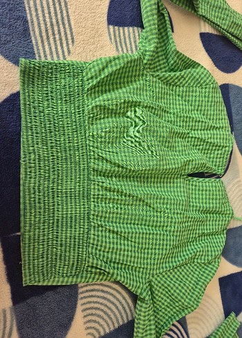 Yeşil Düğmeli crop model kolları bol - Görsel 3