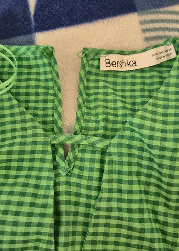 Yeşil Düğmeli crop model kolları bol - Görsel 4