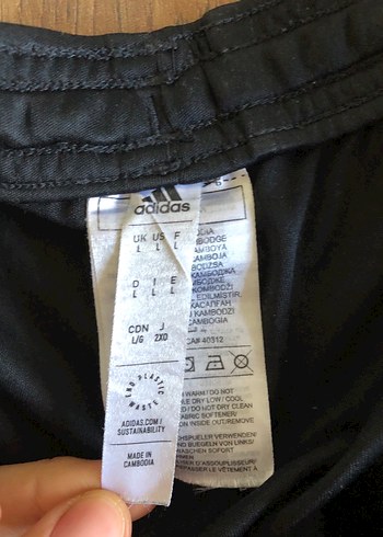 Adidas Siyah Rahat Kesim Spor Şort - Görsel 2