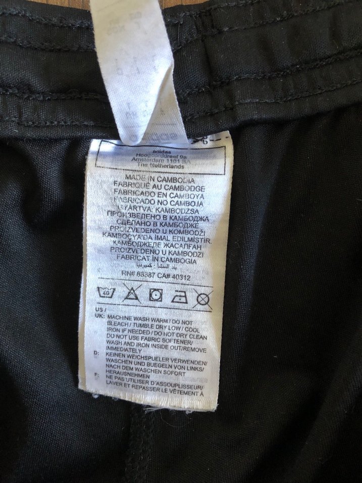 Adidas Siyah Rahat Kesim Spor Şort - Görsel 3