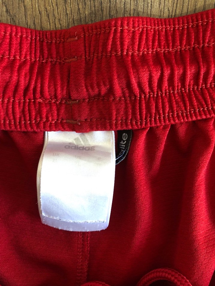 Kırmızı Adidas Midi Spor Şort - Görsel 2