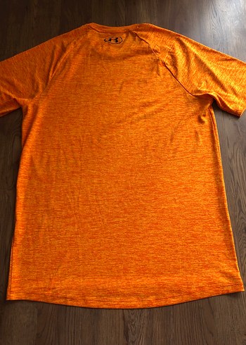 m Beden Under Armour Sportif Giyinenlere