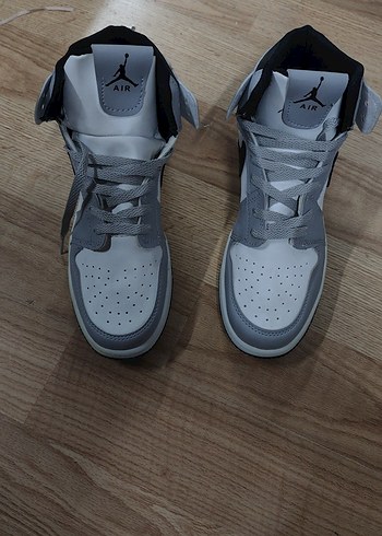 Nike Gri Erkek Spor Ayakkabı