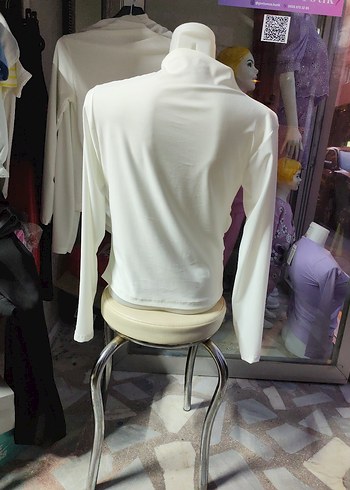 Beyaz Drapeli Yüksek Yakalı Kadın Bluz - Görsel 5