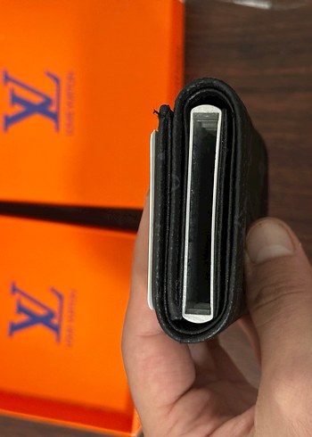 Louis Vuitton Siyah Desenli Erkek Cüzdan - Görsel 2