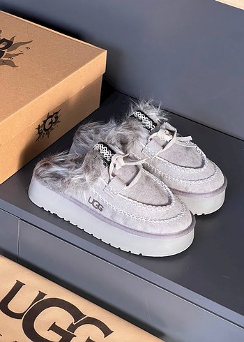 Ugg New Season With Original Box and Dusty Bag Winter model