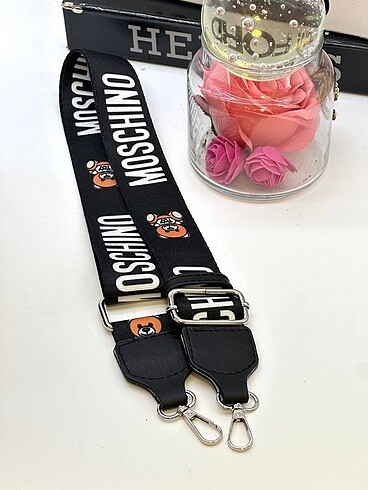 Love Moschino LOVE MOSCHİNO salaş new model ??? Ölçüler:??38cm ??28cm?