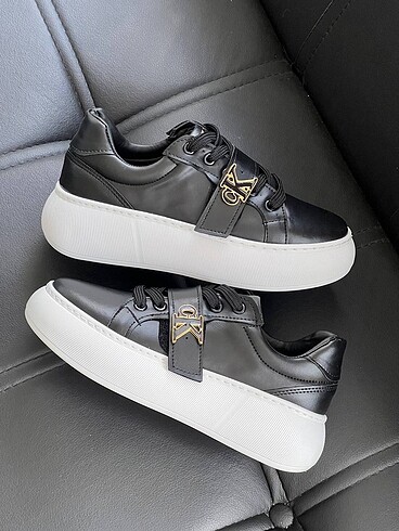 Calvin Klein ???????? New Season ???? Size : 36-37-38-39-40