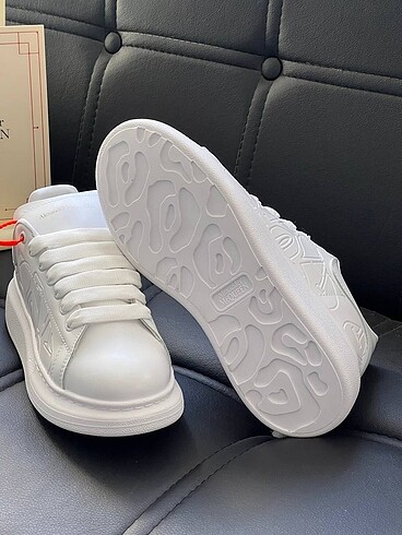 36 Beden beyaz Renk Alexander Mcqueen ???????? New Season ???? With Original Box And