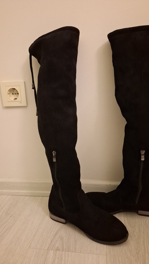 Siyah Süet Kadın Dizüstü Botlar - Görsel 3