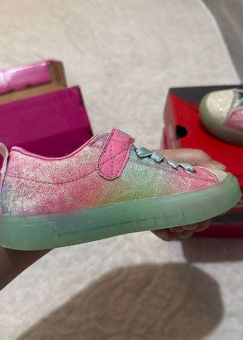 Skechers Kız Çocuk Pembe Renkli Skechers Bağcıklı Spor Ayakkabı