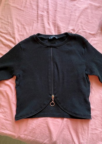 Siyah crop
