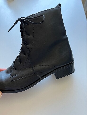 Kısa topuklu bot - Görsel 5
