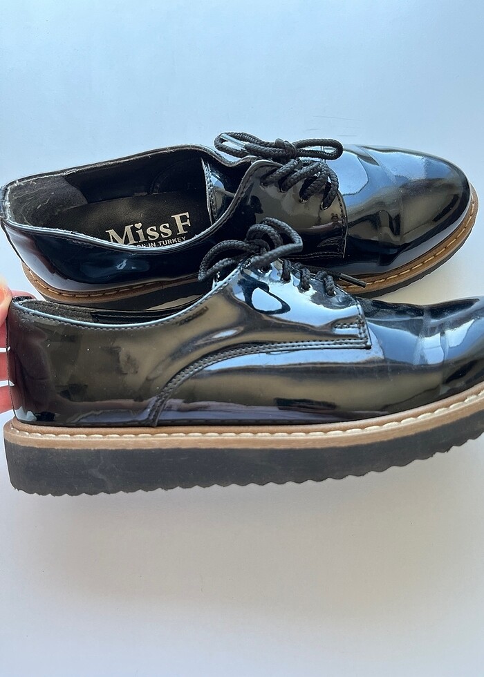 Klasik kadın ayakkabı - Görsel 3