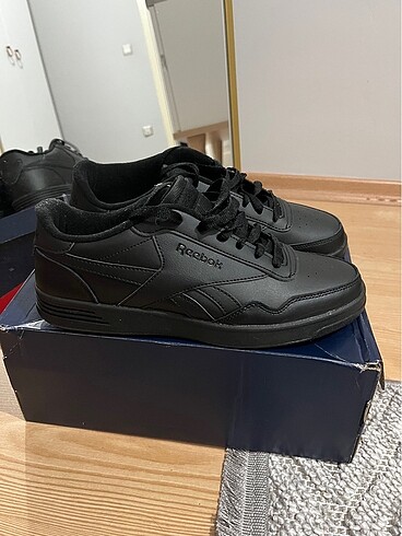 42 Beden Orijinal reebok erkek ayakkabısı