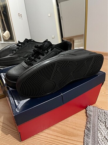 42 Beden siyah Renk Orijinal reebok erkek ayakkabısı