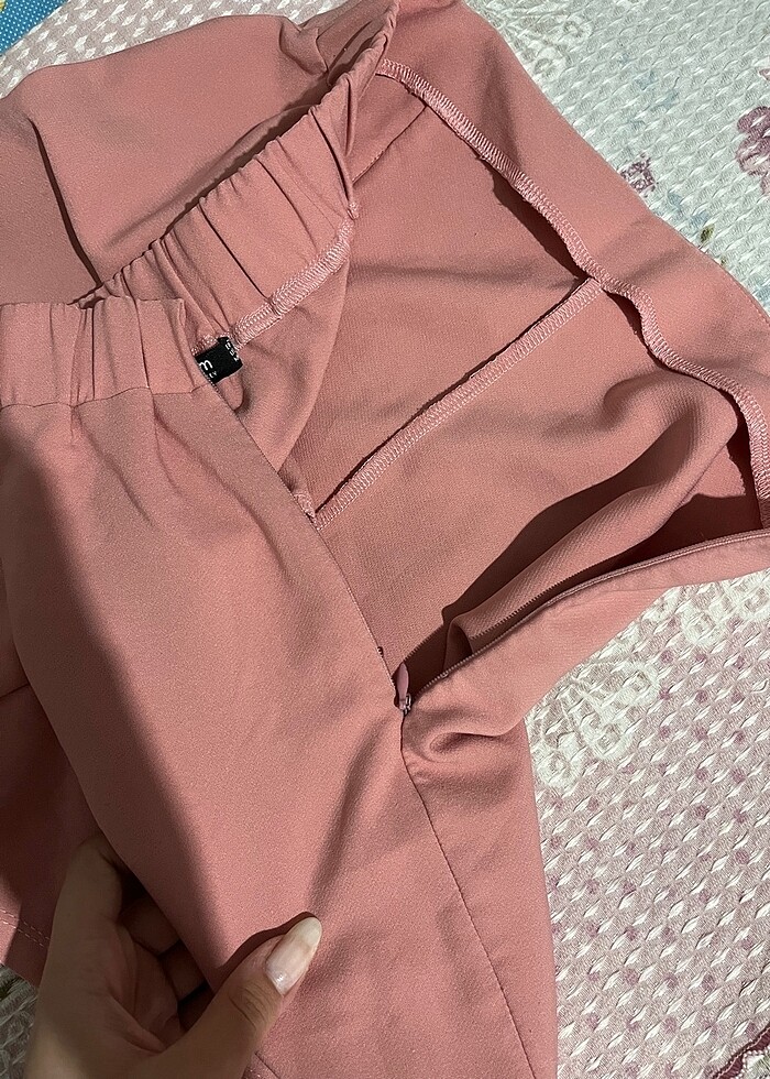 S/ Toz pembe aksesuar detaylı şort etek - Görsel 3