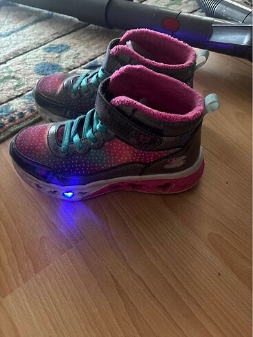 Skechers Skechers bot