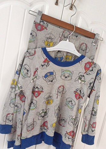 5 6  yaş Gri Çocuk Pijama Takımı kollarında az kuzur - Görsel 3