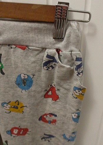 Düğmeli Gri Baskılı Erkek Çocuk Eşofman Altı - Görsel 3