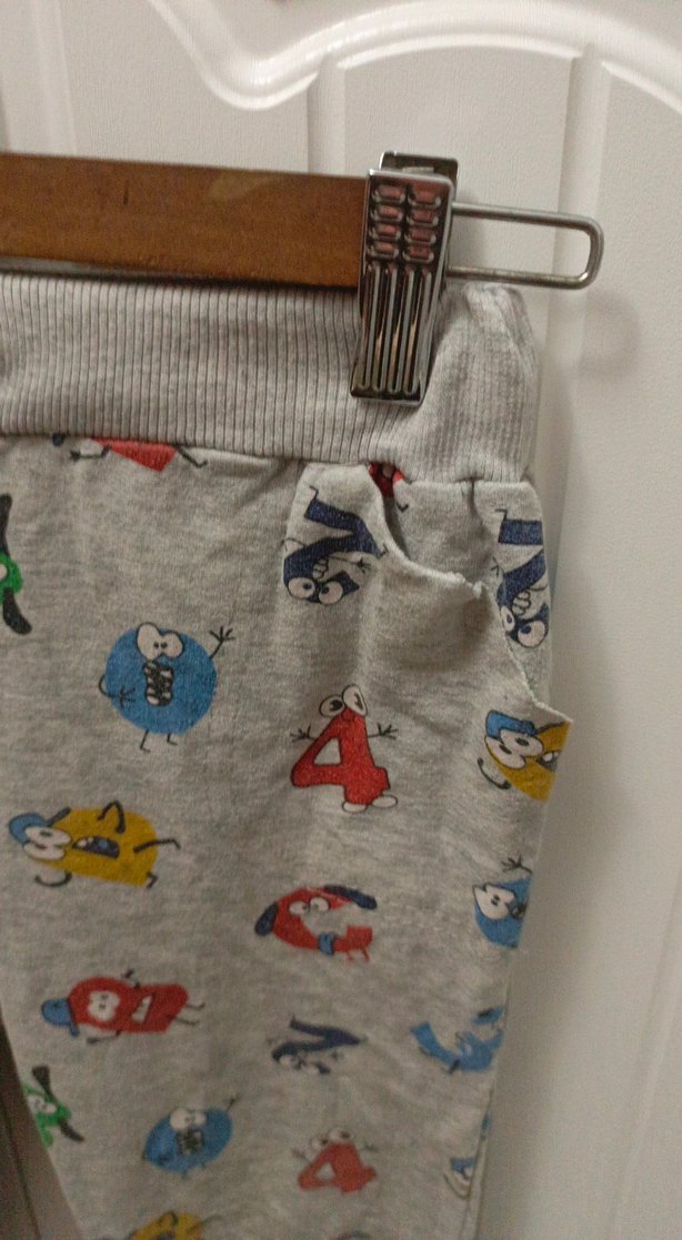 Düğmeli Gri Baskılı Erkek Çocuk Eşofman Altı - Görsel 3