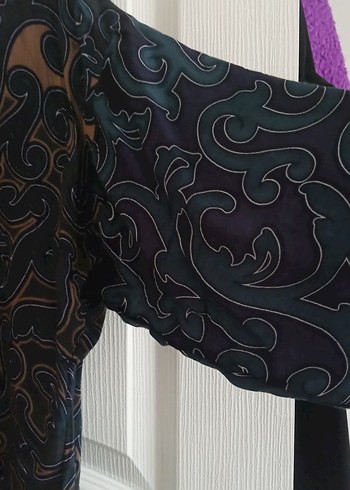 Desenli Mavi Kadın Bluz - Görsel 3