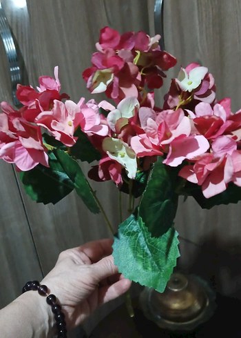 Beyaz ve Pembe Yapay Çiçek Demeti - Görsel 2