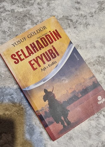 Selahaddin Eyyubi - Yusuf Güldür Romanı