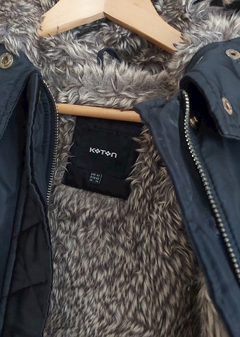 Siyah Kürklü Kadın Kışlık Mont - Görsel 6