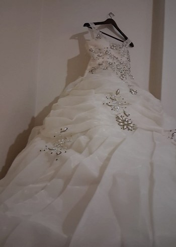 Beyaz Straplez Prenses Gelinlik - Görsel 10