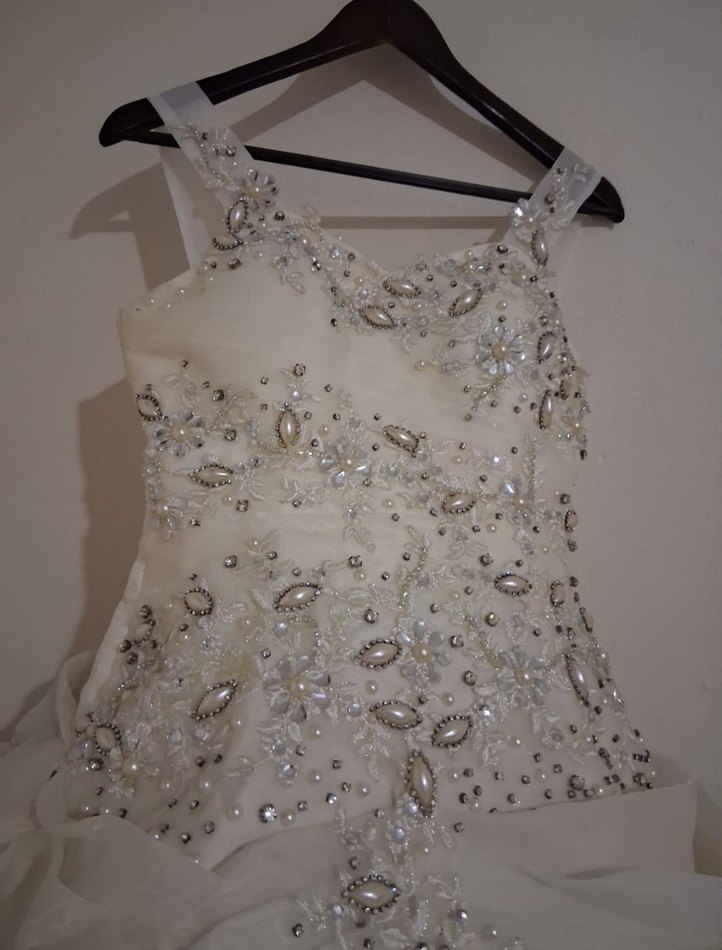 Beyaz Straplez Prenses Gelinlik - Görsel 4