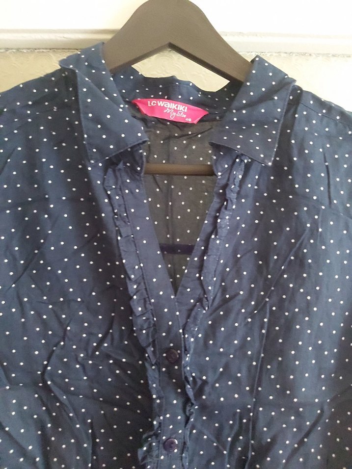 Düğmeli Uzun Kollu Mavi Denim Gömlek - Görsel 3